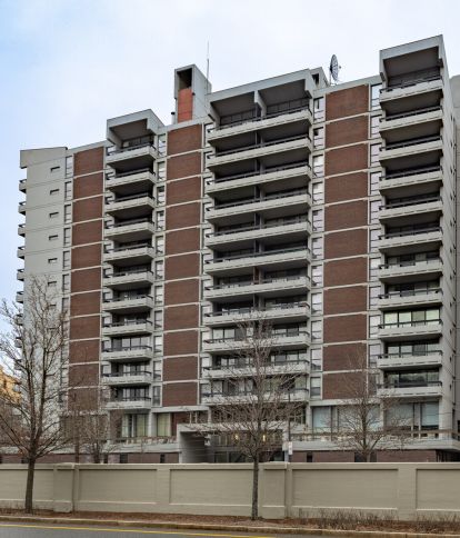 Kenmore Tower - Kenmore Square Apartments and Condos